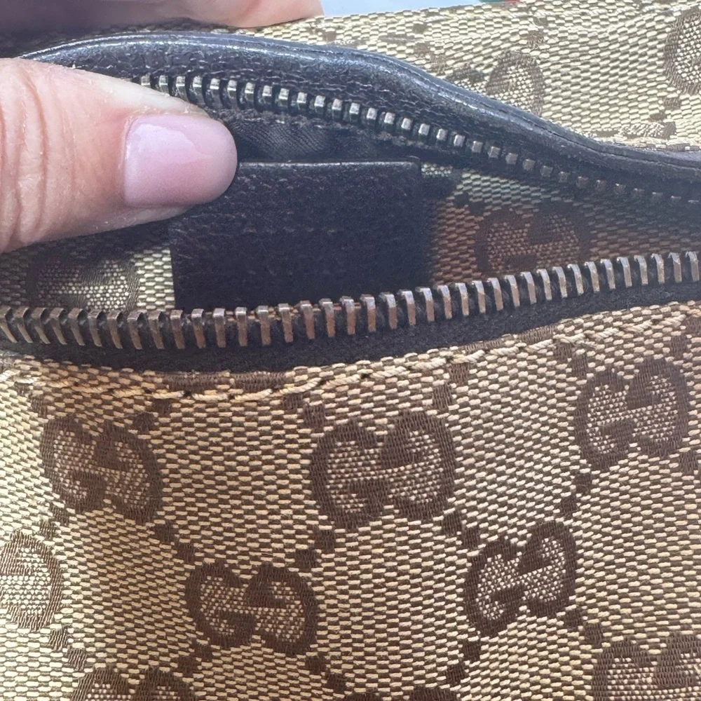 Gucci Beige and Brown GG Belt Bag - Picture 8 of 15